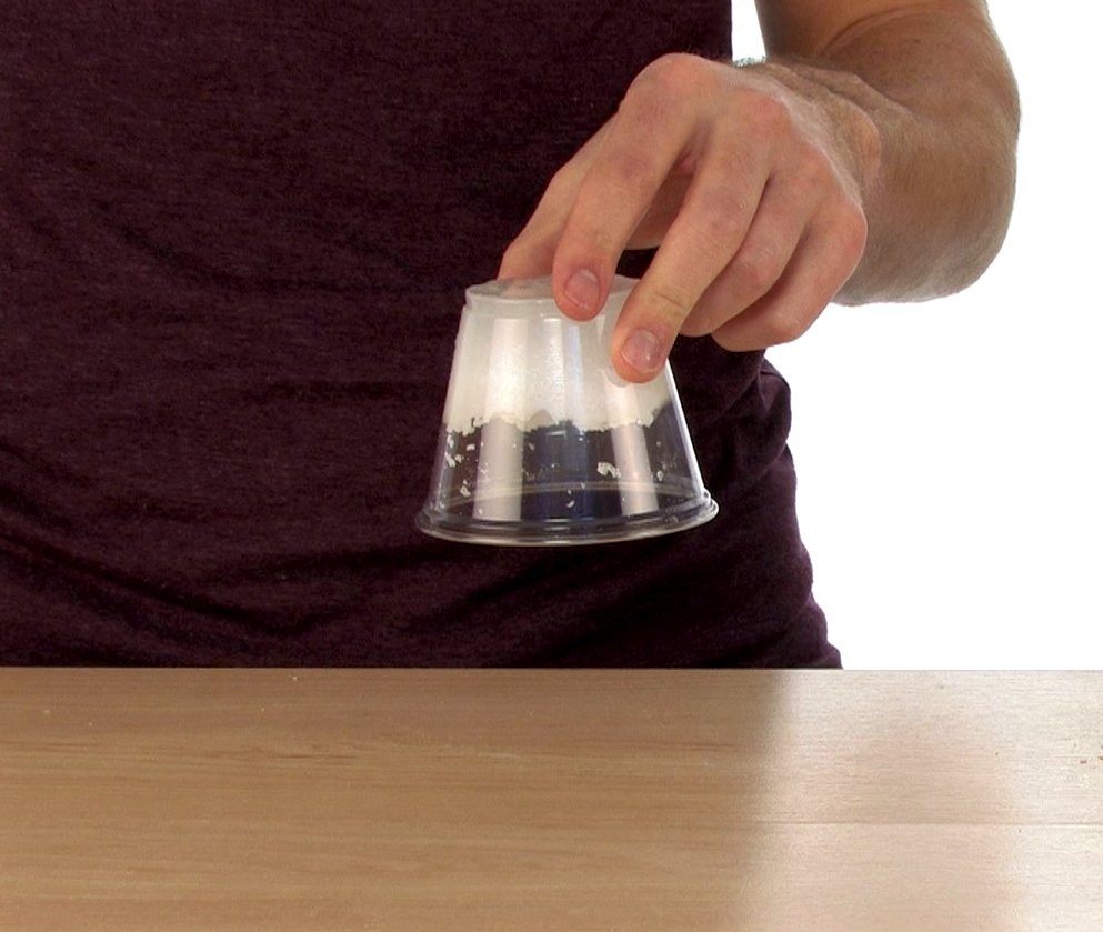 SpanglerScience's tweet image. If you’ve ever changed a diaper and noticed what looked like tiny crystals on the baby’s skin, you’ve uncovered the secret of #superabsorbent, disposable diapers. Learn how to turn it into a #sciencefair project: buff.ly/2KLh3Gp