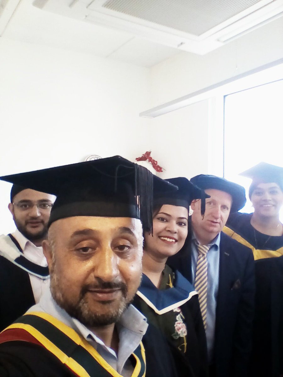 mandrakenoor's tweet photo. What do academics do before the graduation ceremony? Take a Groufie ofcourse! 😁
#TeamACCA #Accountancy #graduation @IoM_GM_2018 @ACCANews @BoltonUni #graduation2018 https://t.co/1YhQjukXP4