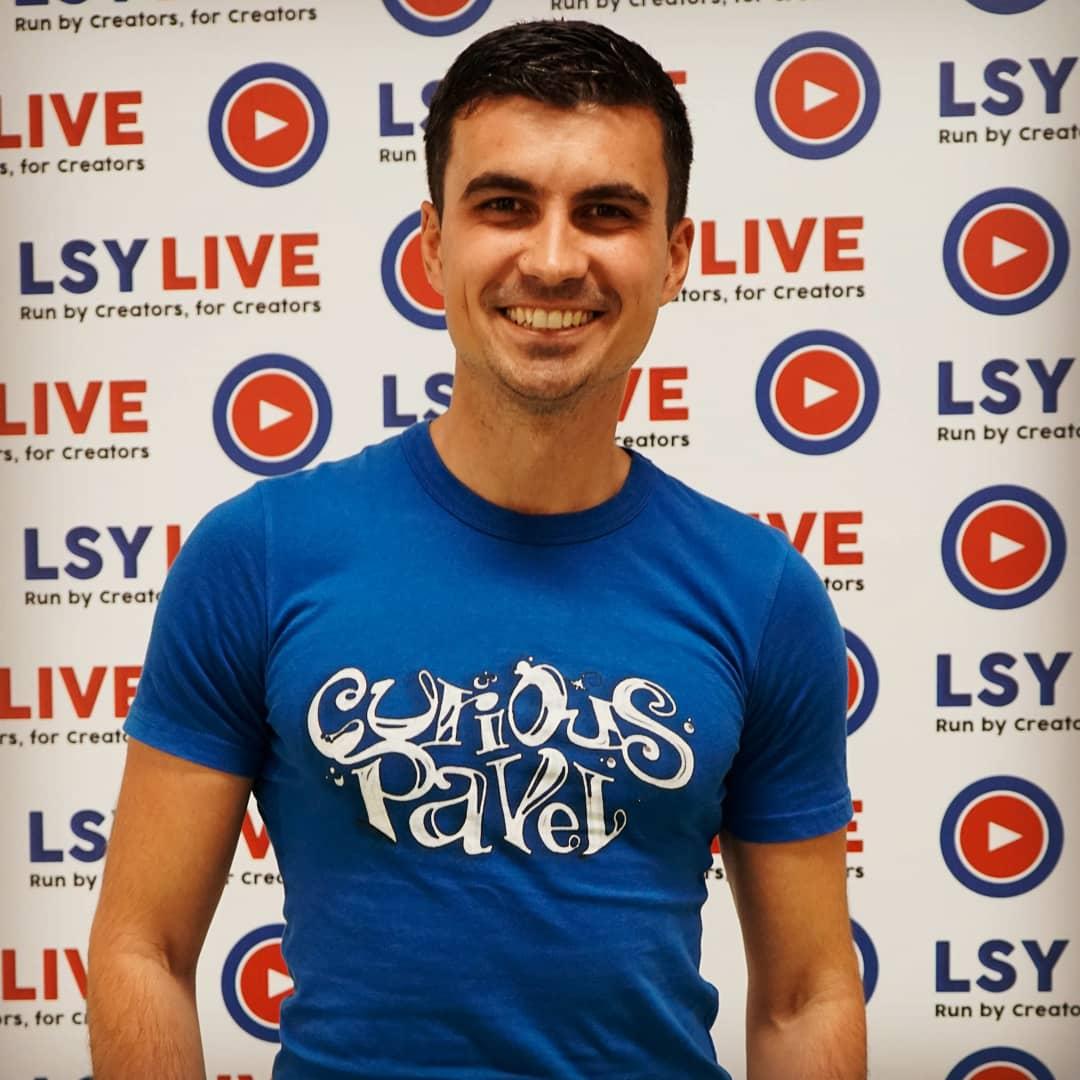 CuriousPavel's tweet photo. At the red carpet of #LSYlive π¬
π https://t.co/42CDJ8wj2P
@smalltubersorg #lsy #london #events https://t.co/zlAXMgcHVl