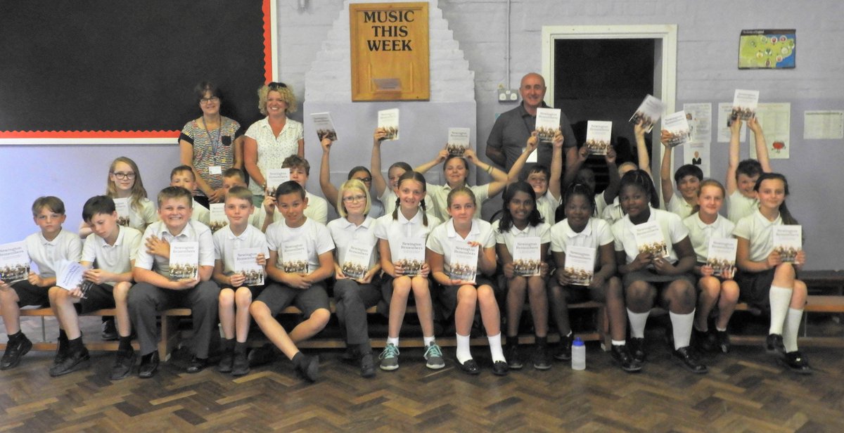 NewingtonHG's tweet photo. To thank them for their involvement in our #WWI #Fallen project, we presented every pupil in Year 6 @NewingtonCEP with a copy of 'Newington Remembers. It's been amazing working with such a lovely class. Good luck luck to all of them in their new schools. https://t.co/J5frMhe9wy