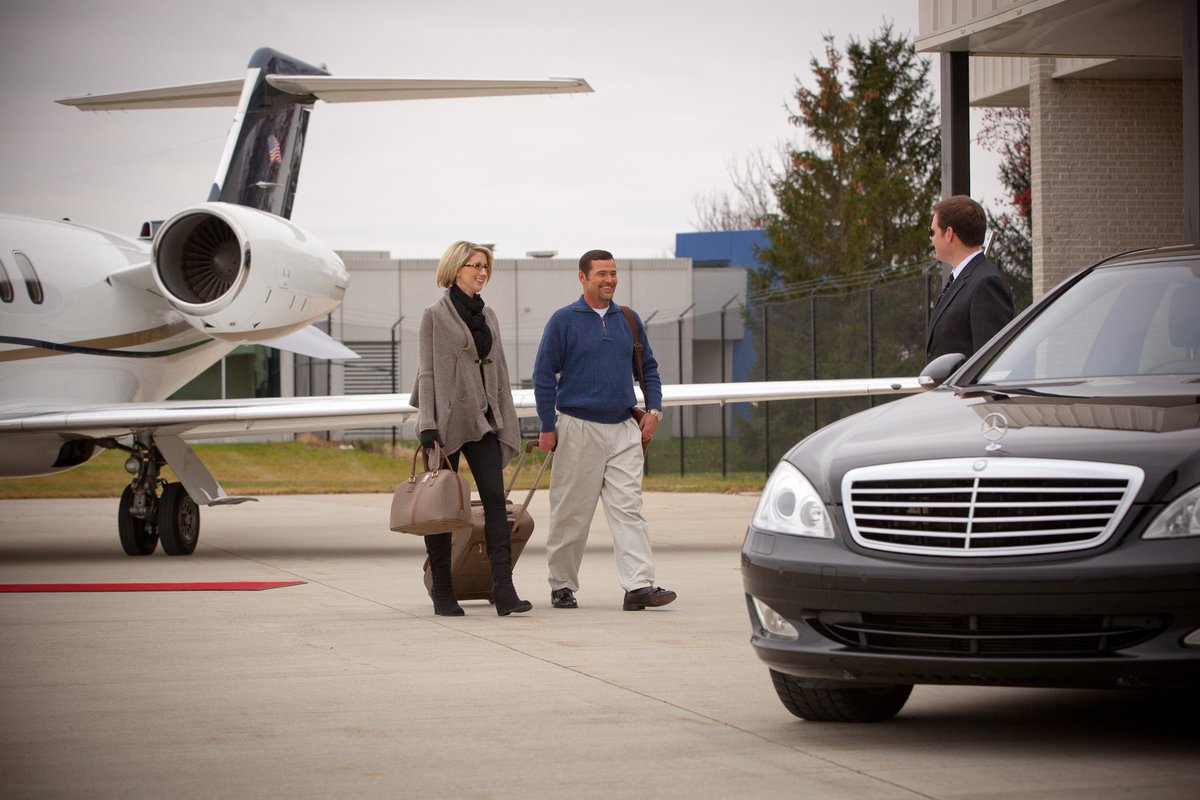 northernjet's tweet photo. Ramp side valet - It’s about time. #NorthernJet #ItsAboutTime #TotalCustomerSatisfaction https://t.co/MtaHMqg6Uz