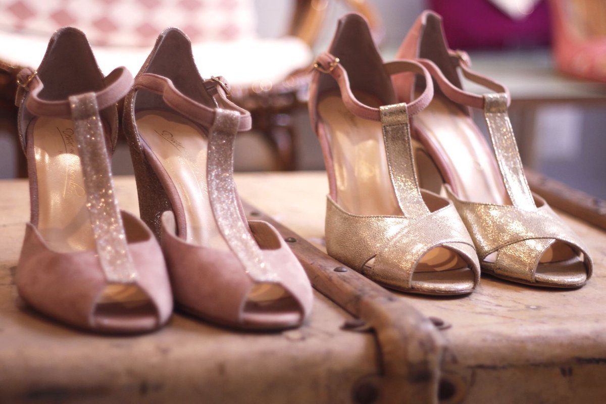 DMUS_Paris's tweet image. Nous sommes présents dans le carnet d'adresse de wedding secret ! Venez découvrir d'autres prestataires pour organiser votre mariage ! 
Brides-to-be 2019, c'est pour vous ! 🌸
 👉 buff.ly/2L4Gov7