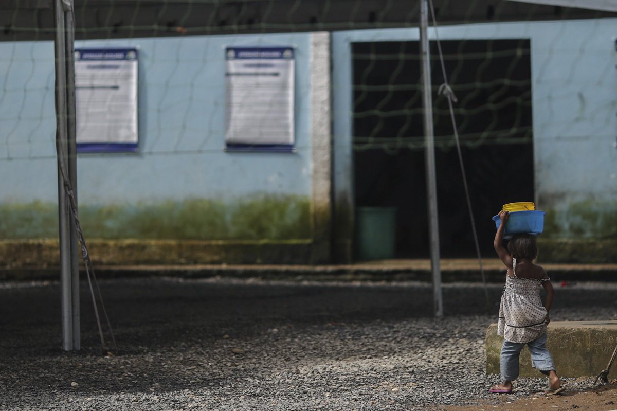 A displaced girl of indigenous peoples from Venezuela in a shelter in Brazil. Photo: EPA
