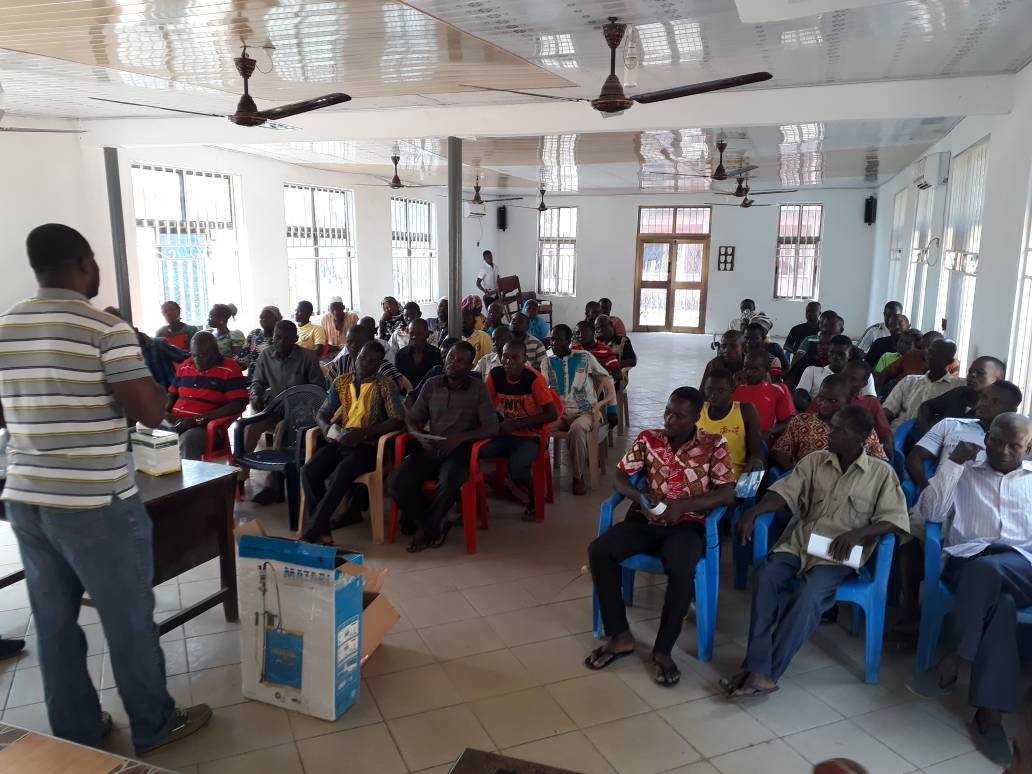 QualiTrace's tweet photo. QUALITRACE PARTNERS WITH RMG AND RANSBOAT TO EDUCATE FARMERS AND RETAILERS.
On the 19th to 22nd February 2018, QualiTrace partnered with RMG and RansBoat Limited to educate and train farmers and retailers in the Ashanti &amp; Brong Ahafo Region
#KIC
#MEST
#QualiTrace
#RMG_Concept_Ltd https://t.co/L0s3ZAQj84