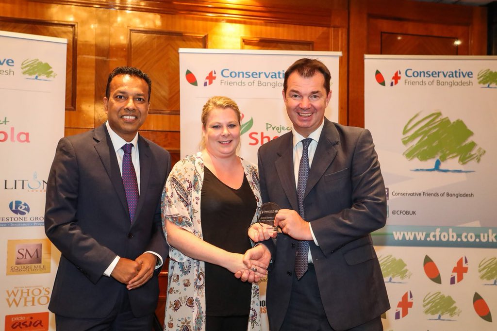 CFOBUK's tweet photo. Congratulations to Amy Selman for the  #ProjectShapla Award presented by @GuyOpperman &amp; @London_Tigers #CFoB12 Annual Fundraiser &amp; gala dinner https://t.co/LeICAq60Jz