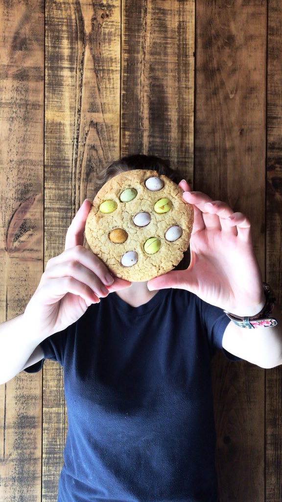 Mini egg cookies 🤤 #thelanebakery #deal