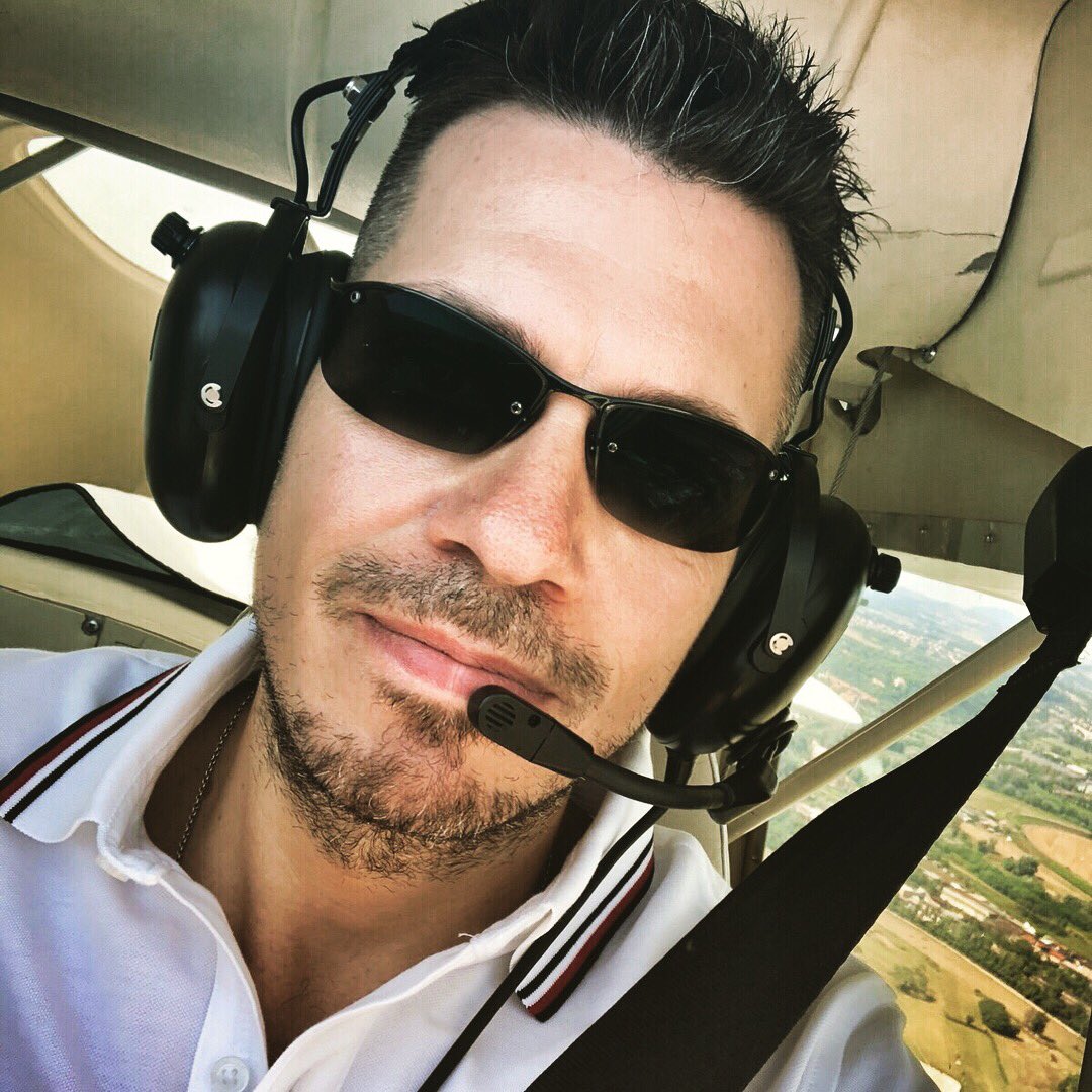 Proud916's tweet photo. #Lezione di #volo numero ZERO! Fantastico! Grazie all’istruttore Alessandro e a tutto l’Aero Club di Roma! #tecnam #tecnamp92 #flightlessons #flight #roma #rome #flightschool #flightinstructor https://t.co/UZf4LNVZuj