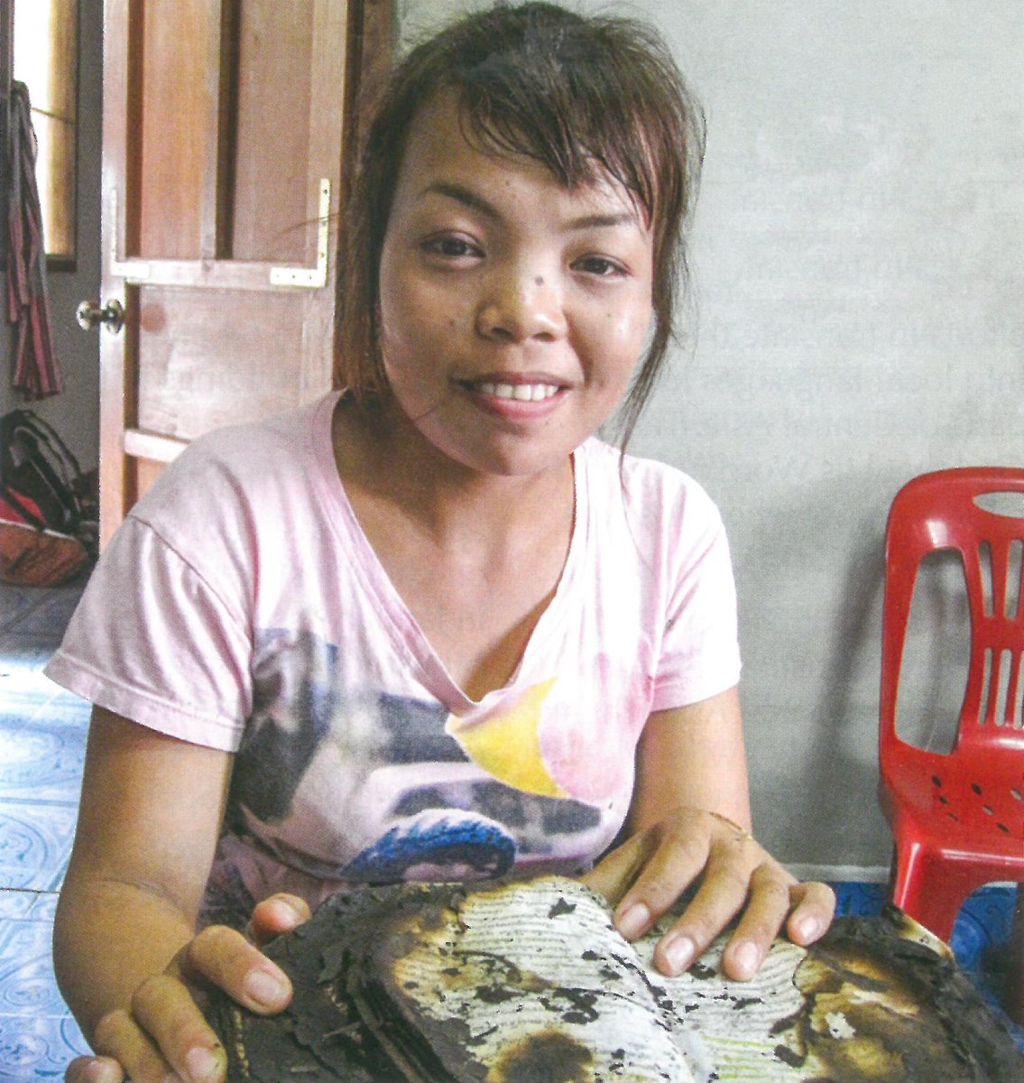 RPconnection's tweet image. During our mission trip to #Laos last summer, we met Somchi who was rejected by her family because she became a Christian and they even burnt her Bible. Today she is still serving God #TBT #ThursdayThoughts #Dontabandonthem
