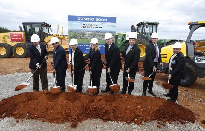DawnKentAzok's tweet photo. Alabama’s aerospace industry is soaring, and new investments are keeping us pointed upward. https://t.co/k8BWlO8Zz4 #AirBama #FIA18 @MadeinAL https://t.co/VqPOavnoYU