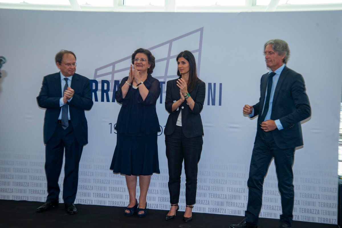 GSRetail2016's tweet photo. La Terrazza Termini raddoppia con 3.000 mq di nuovi servizi e proposte food. La presentazione ufficiale è avvenuta questa mattina alla presenza di @virginiaraggi, sindaca di Roma, Alberto Baldan, AD di GSRetail e Silvio Gizzi, Ad GSRail. https://t.co/LxCNcU1KAF