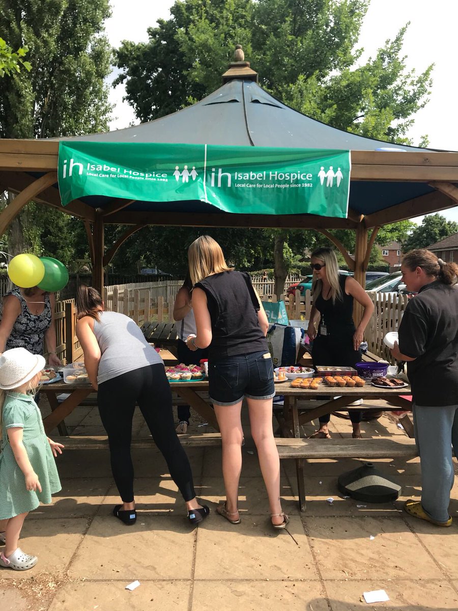 RiaHaley's tweet photo. £150 raised for @IsabelHospice today at the cake sale! Lennon, Lacey, Holly &amp; Grace wanted to fundraise for a special charity who supported their precious grandad 💙 a great start to this years fundraising events by #teamcharliehaley @amy_cranwell https://t.co/DRXwFxwppj