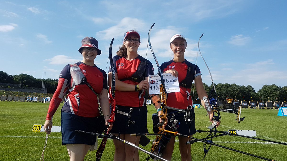 Jonnynotto's tweet photo. @teddysphotos GB ladies team just made gold finals next you in Berlin. how about sone tickets for tonight please. https://t.co/sOwKa8vcHm