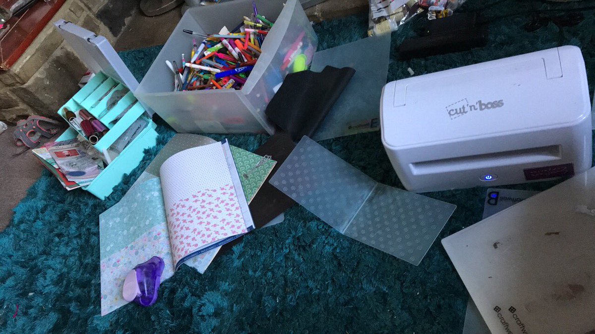 JoanneReynard's tweet photo. @BingleyShow  my house is a mess and it’s all your fault 😂😂😂😂 https://t.co/uOnUG4C4mq