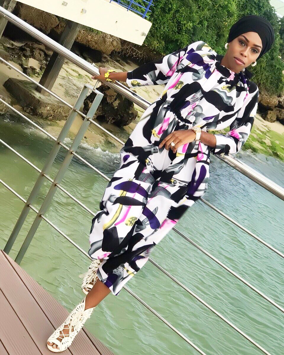 hannalicious13's tweet photo. “I am the master of my fate: I am the captain of my soul.” Nelson Mandela. #my252 #englishpoint #mombasa #lareinacollection #newdesign2018 #modaelite #eidoutfit #newcollection #available #elegant #design #jumsuit https://t.co/tM3bsdmW9k