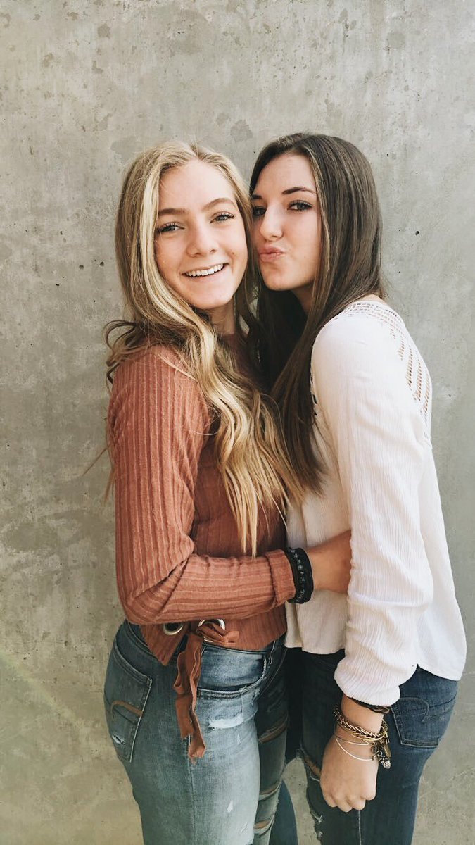avemorris11's tweet photo. happy birthday pretty girl! love you carl🥕 https://t.co/RrMmWeREC1