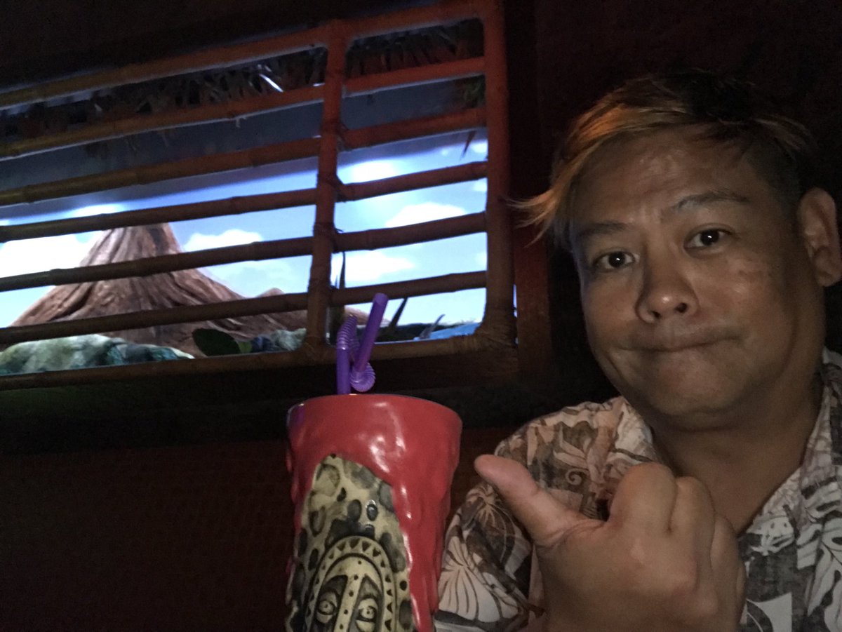 SkyppC's tweet photo. ... but did you end your #TLCC2018   at a Tiki Bar?   I did.  MAHALO FOR A GREAT TIME, Everyone! https://t.co/VjmLvJXrkh