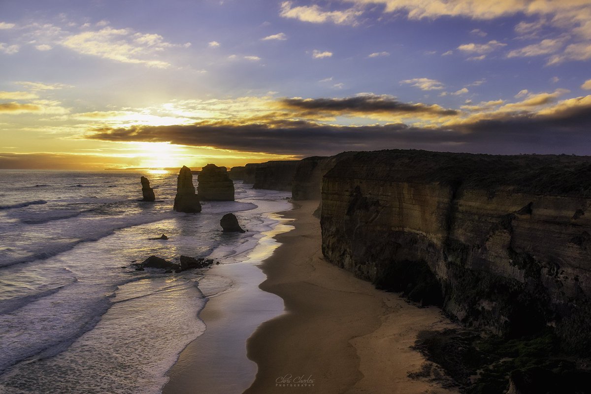 ChrissCharless's tweet photo. The great ocean road, first edit on my new, shiny, calibrated, 4k monitor. #optoutside #worldshotz #theworldshotz #createexplore #exploretocreate #discoverearth #travelphoto #travelworld #keepexploring #globe_travel #theglobewanderer https://t.co/S6WEThu3CR