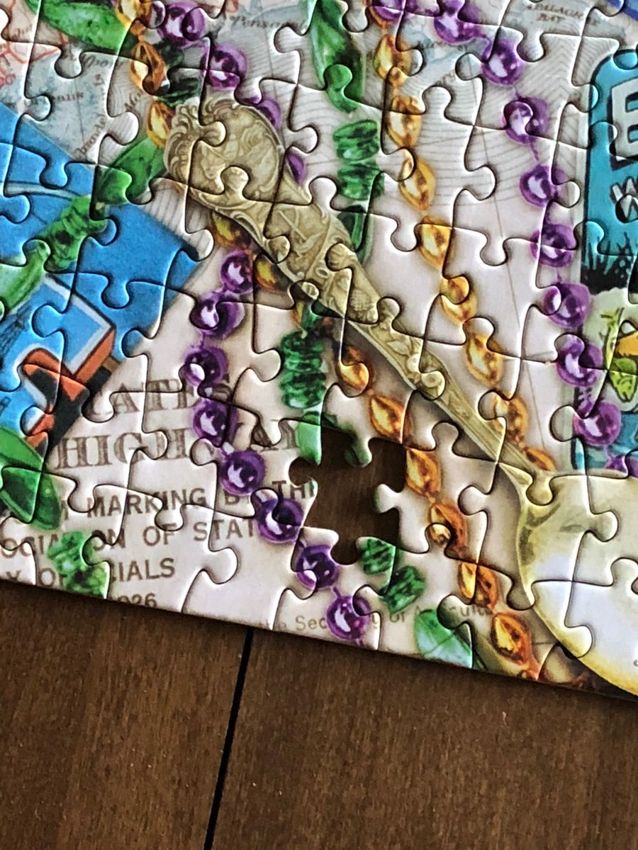 klotzerelli's tweet photo. Don’t you just hate it when there’s one piece missing? And it’s a brand new puzzle! #AwComeOn #puzzlepiece https://t.co/cSVAEQVfGg