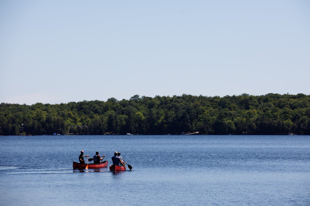 JustinTrudeau's tweet photo. Nothing like sunshine, blue skies and a nice paddle in the summertime. My thanks to the kids at Tim Horton Memorial Camp for the welcome today – and to everyone whose Camp Day donations help make it all possible. https://t.co/KEQ6AOqTMT
