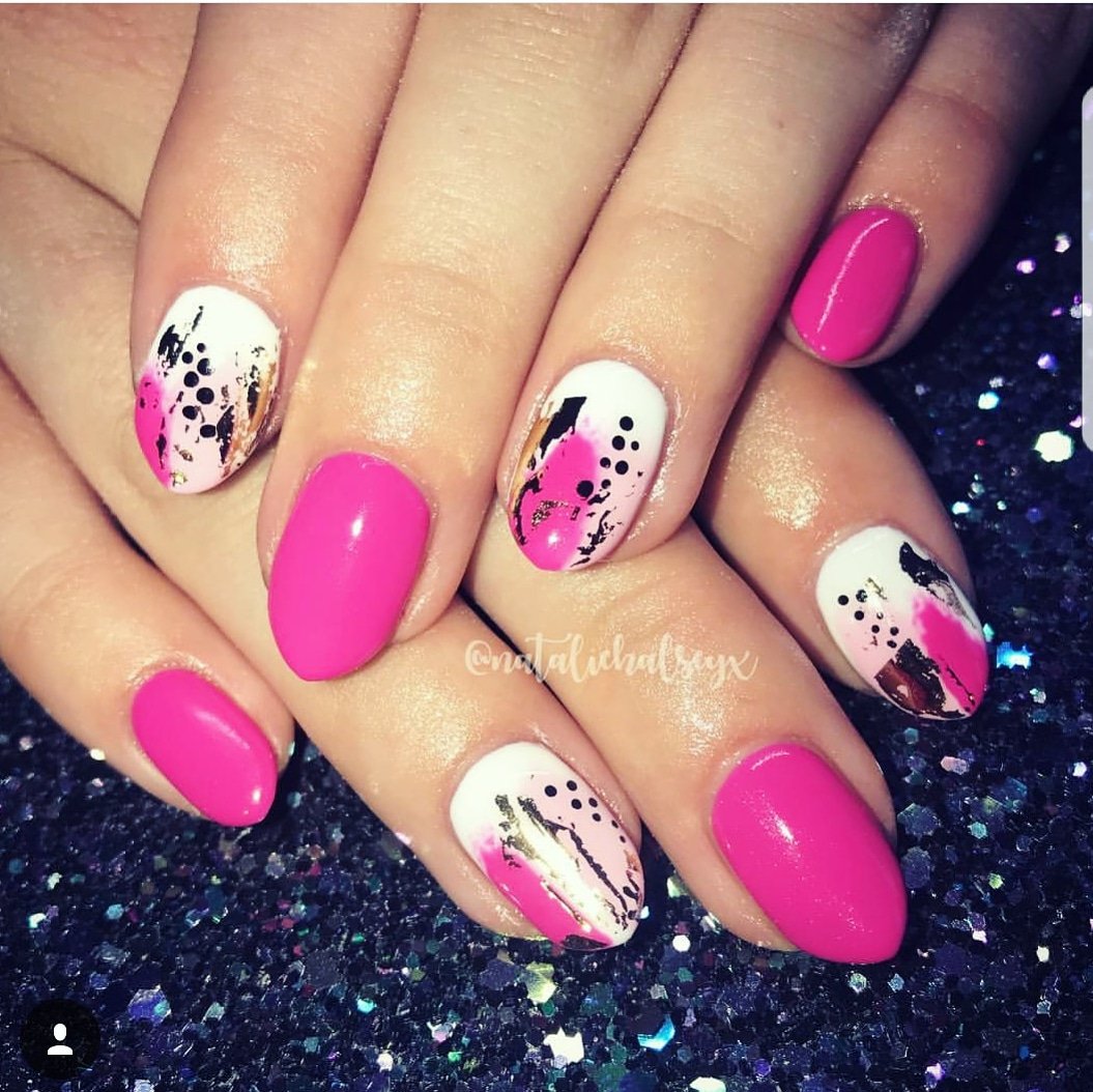 BeccaMarieHarne's tweet photo. New nails 😍💅 #nails #Pink #abstract #Inlove https://t.co/HpVJtncaDH