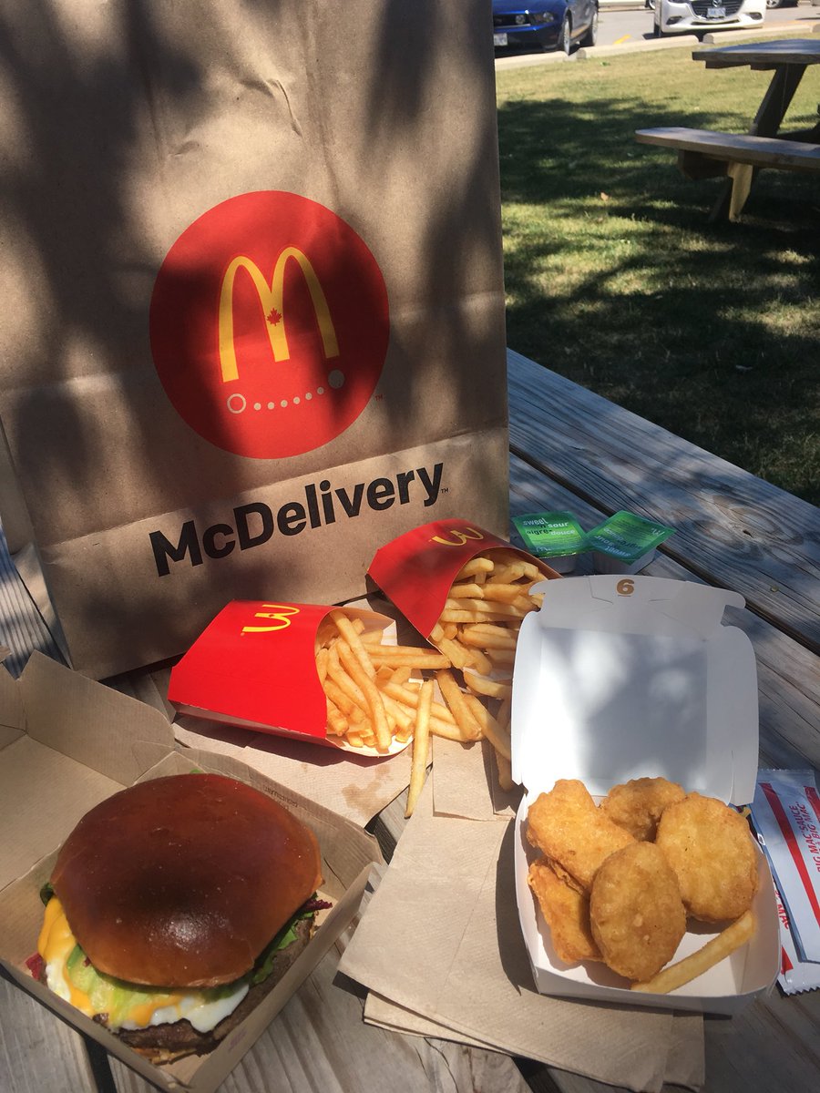sydhayden's tweet photo. @McDonaldsCanada #McDelivery #Contest #GimmeSwag https://t.co/eDLhEtXm43