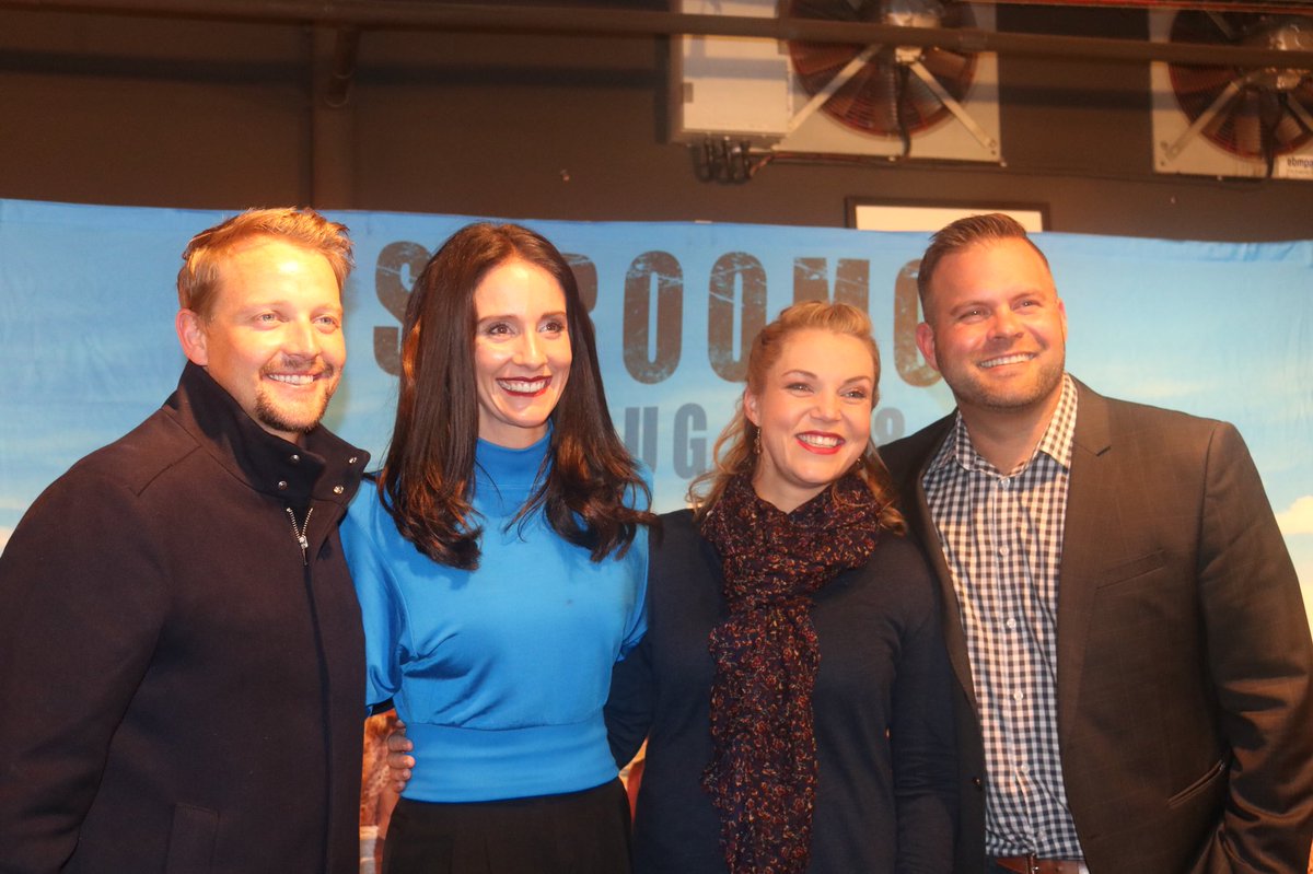 Eben Brink (@ebenbrinksa) on Twitter photo Gisteraand se #StroomopRoman Boekbekendstelling was ongelooflik! So trots om deel van so ‘n ongelooflike span te wees | @jessfitzcharles @mevswart @donnalee_r <a href="/ivanbotha17/">Ivan Botha</a> | <a href="/NBPublishers/">NB Publishers</a> <a href="/weylandts/">Weylandts Home Outfitters</a> <a href="/brooklynmall/">BrooklynMall</a> <a href="/stroomopfilm/">17Films.sa</a> | <a href="/WillemBotha/">Willem Botha</a> @nadiabeukes <a href="/dave_devilliers/">David de Villiers</a> 🎬🙌🏼💙 Gisteraand se #StroomopRoman Boekbekendstelling was ongelooflik! So trots om deel van so ‘n ongelooflike span te wees | @jessfitzcharles @mevswart @donnalee_r <a href="/ivanbotha17/">Ivan Botha</a> | <a href="/NBPublishers/">NB Publishers</a> <a href="/weylandts/">Weylandts Home Outfitters</a> <a href="/brooklynmall/">BrooklynMall</a> <a href="/stroomopfilm/">17Films.sa</a> | <a href="/WillemBotha/">Willem Botha</a> @nadiabeukes <a href="/dave_devilliers/">David de Villiers</a> 🎬🙌🏼💙