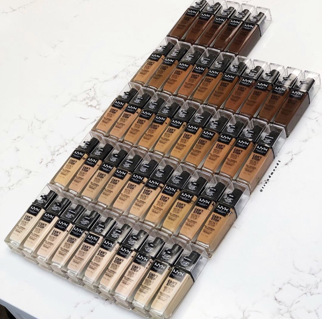 ChrispierSfx's tweet photo. @beautyblender this is how you do a shade range !! Take notes 📝 @NyxCosmetics one of my favorites 🙏🏻 https://t.co/STDghiNq3S