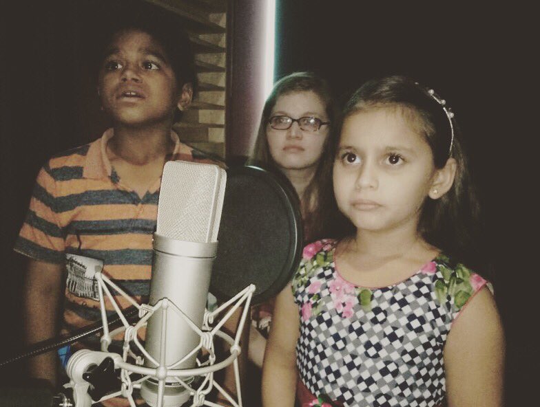 VidhiKasliwal's tweet photo. We’re all work &... all play!!! #Throwback to dubbing with the “pros” 😁😁 #Pipsi27July #ThrowbackThursday #Dubbing #PostProduction #FullConcentration #FullOnFun #LandmarcFilms https://t.co/lrQwX3arJp