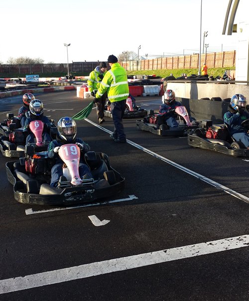 @HullKarting Junior Karting Club is for all 8 - 15 years olds (must be 4'6' tall+) and is run on alternate Monday's from 6pm and is only £15pp and all young people get 2 x 15 mion session with coaching #JKC #juniorkarting