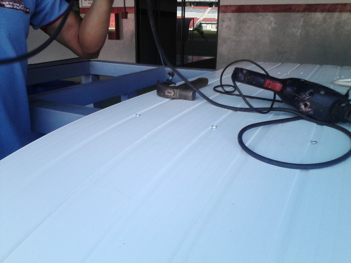 estadiometro's tweet photo. reparación preventiva de nuestro @estadiometrom #PorAmoraMerida https://t.co/cE7ucHa0iM