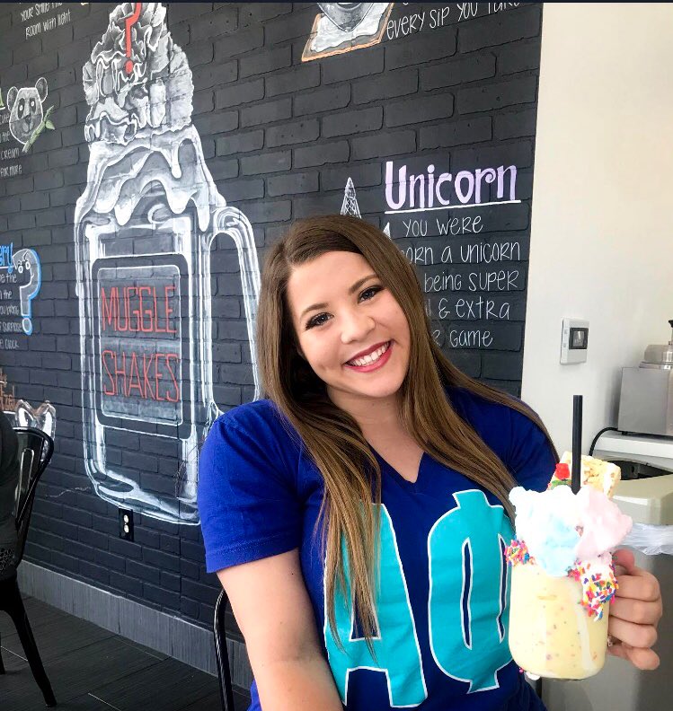 mwsualphaphi's tweet photo. Treat yourself to the sweetest sisterhood 🌟 We are SO excited to be back with our sweet friends. 💗
Click the link in our bio to sign up for fall recruitment!! #RushAlphaPhi #MSU22 #gogreek https://t.co/XWpvWpJW25