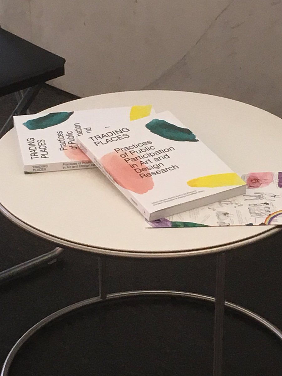 dpr_barcelona's tweet photo. En @laietana @MACBA_Barcelona Store, @Bueno_Mesquita y nuestro partner in crime @cerreyes presentan nuestro 📚 ‘Trading Places’ y el caso de estudio ‘Mapping Invisibility’
#spacesofencounters #louderthanbombs https://t.co/XUk5XZIylc