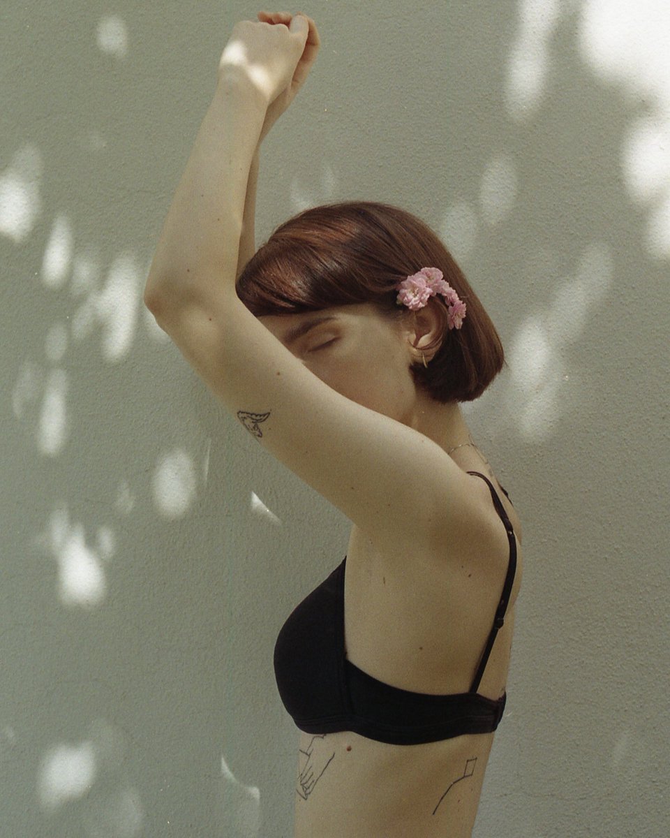 CrocoMagazine's tweet photo. "Let the sunshine in", a new submissions by #ValeriaDellisanti ✨ https://t.co/wXlBXhWDEj