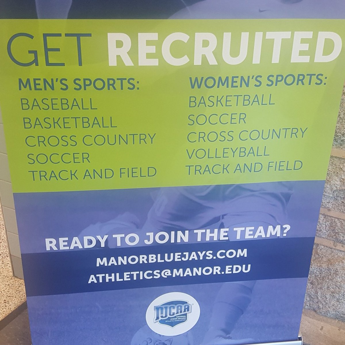 DarylNelson16's tweet photo. GET RECRUITED!!! LET'S GO!!! MANOR TRACK AND FIELD!!! https://t.co/lq6WzlFnWe