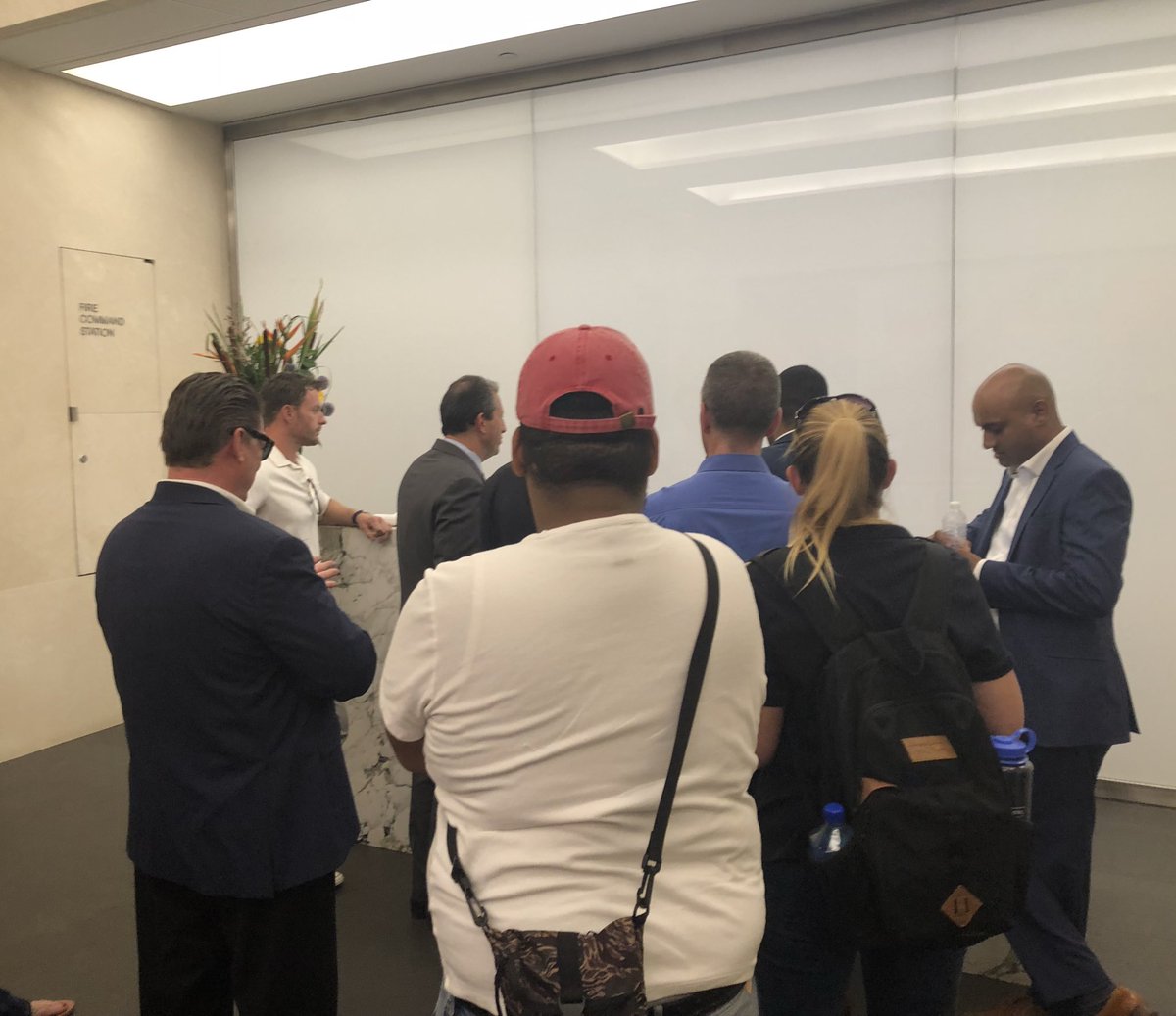 RitchieTorres's tweet photo. We stand with #HMWorkers in their fight for a fair contract. We are delivering a letter signed by our @NYCCouncil colleagues calling on @hm to come to the table and negotiate a fair contract for its workers. #HMWorkers #Negotiate https://t.co/WhCuHvniBE