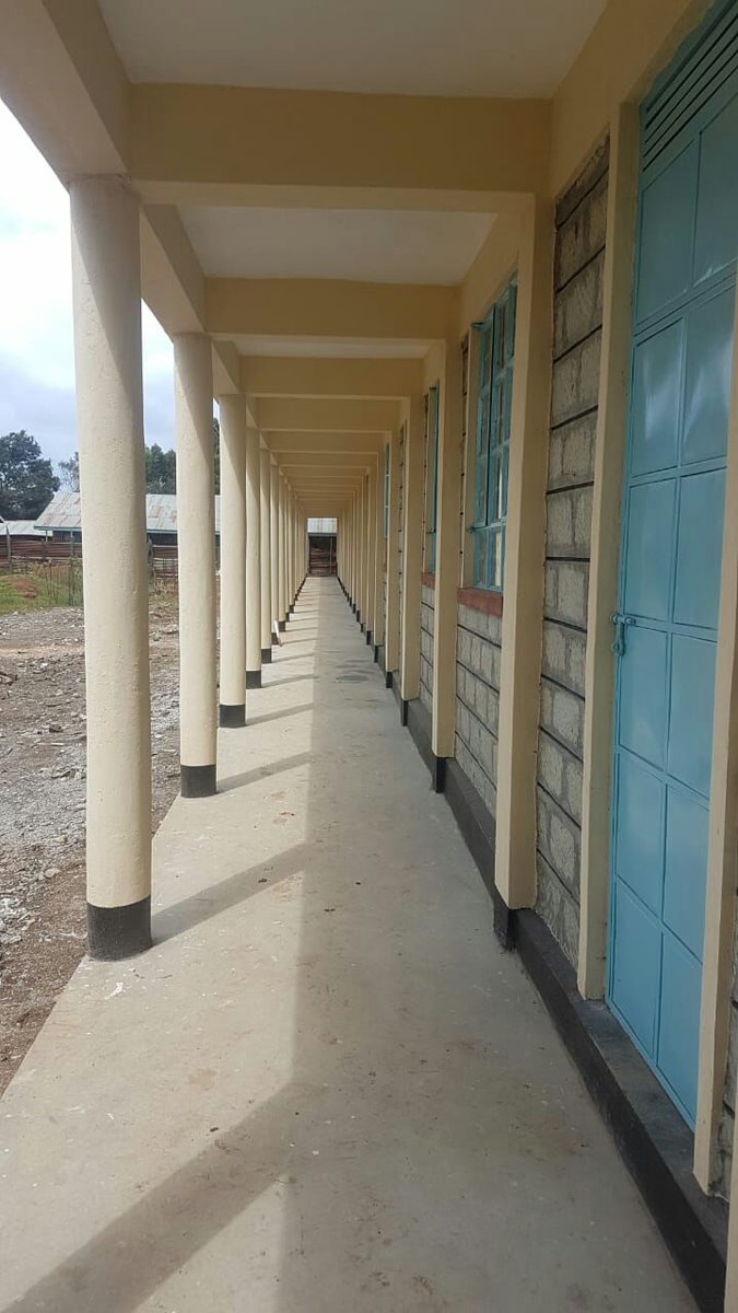 SudiHon's tweet photo. New ultramodern classrooms block at Langas Primary School, courtesy of NG-CDF Kapseret Constituency.
#SioStoryNiJob https://t.co/dLfnJqrFcz