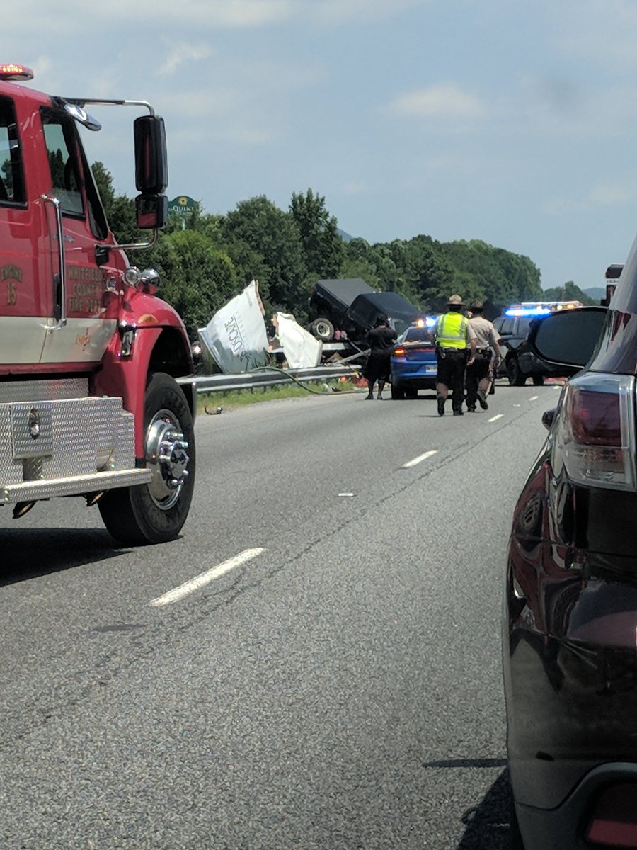 arobanderson's tweet photo. @ajcwsbtraffic  major delays on 75N and 75S near Dalton. Serious accident https://t.co/JIzpy1yGwl