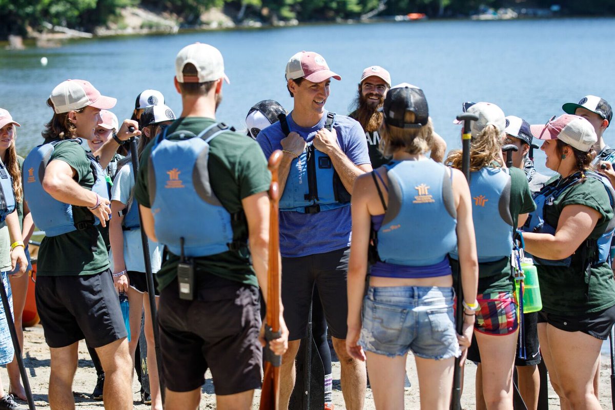 TimsCamps's tweet photo. Thank you Prime Minister, @JustinTrudeau  for visiting our Campers at the Tim Horton Memorial Camp today - even joining them on the water for a paddle! Adam Scotti/PMO PHOTO https://t.co/6nrNNziQ8v