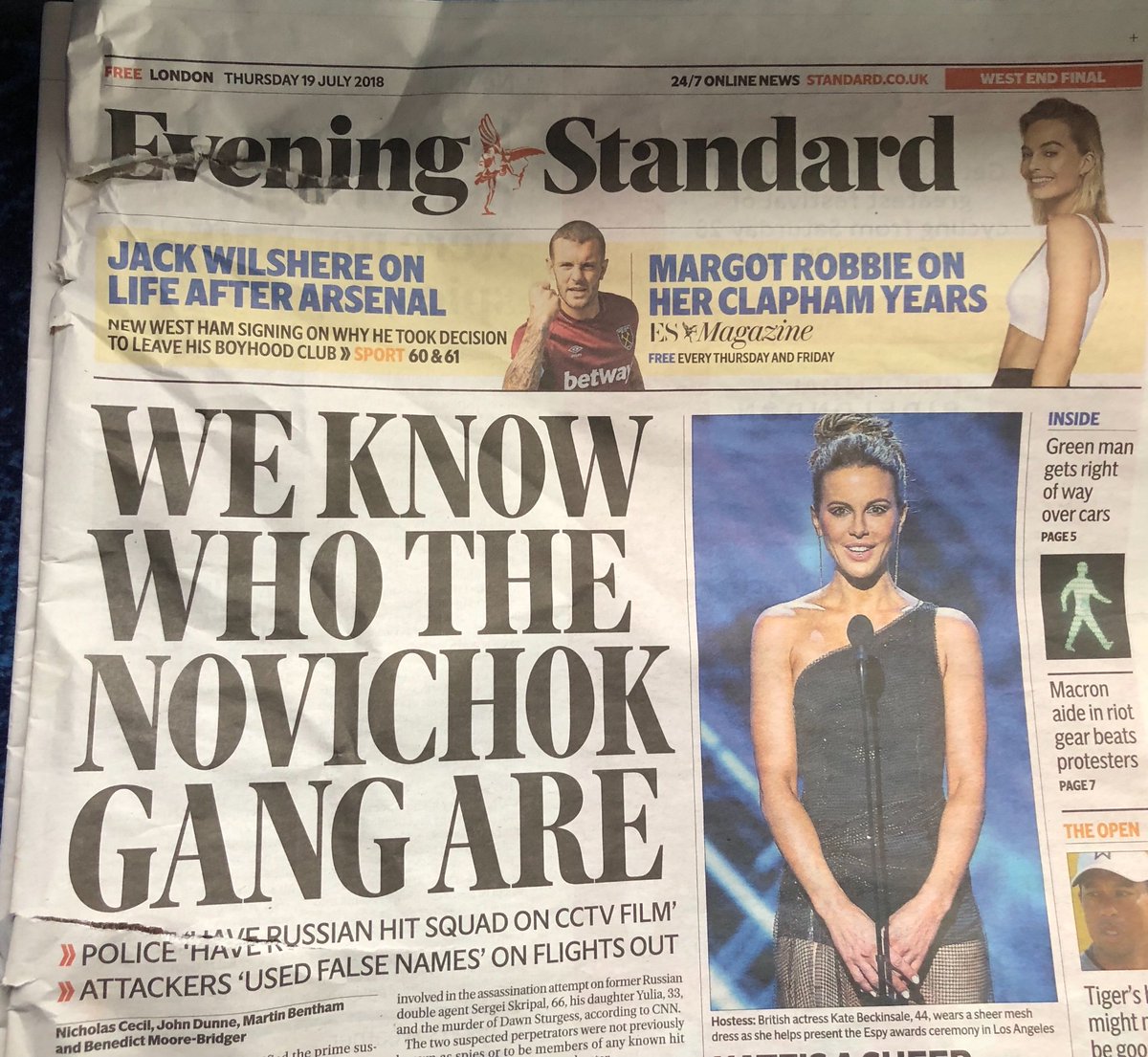 maggiefitz14's tweet photo. damn, who knew Kate beckinsale had it in her...#badlayouts https://t.co/DQW8ZQ0mFb