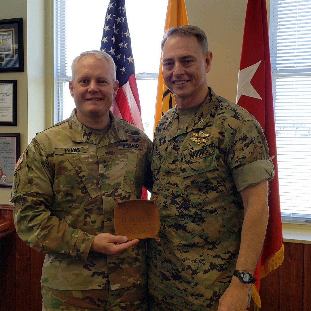 MarionMilitary's tweet image. MMI President COL David Mollahan, USMC (Ret) meets with MG John Evans, Jr, USA, commanding general of #CadetCommand. #ArmyROTC #roadtrip #fortknox #topbrass