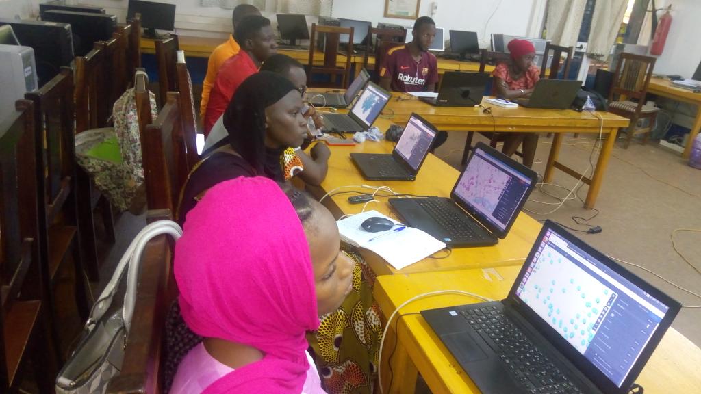 Honorable_Nath's tweet photo. Students are reusing #OSM data to make #WebMaps with #Umap tools.
@OSM_Mali
@hotosm
@ProjetEOF
@absaliou
#LesLibresGeographes
#VIF2018
#OIF 
#ActionOSM_FST2018 https://t.co/CO9vs7kPXK