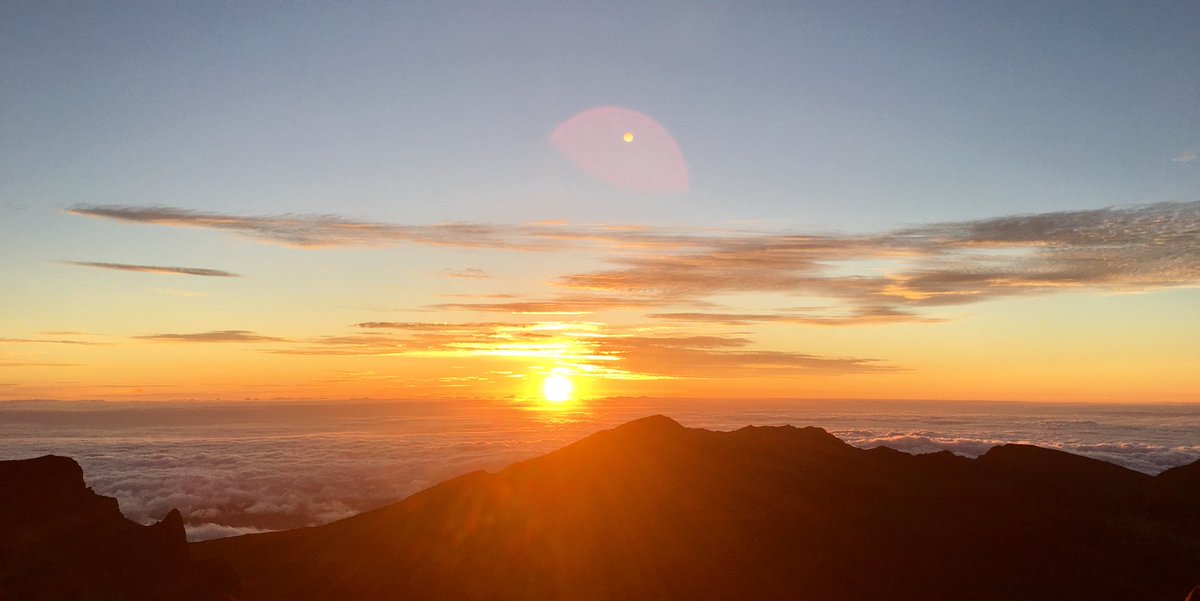 Sunrise at 10k ft on top of Haleakala!