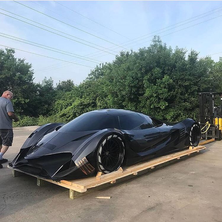 I’m not into personal belongings but this is pretty sexy!
