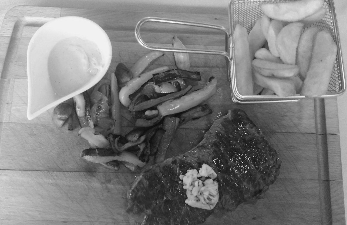 ClareHendersonx's tweet photo. Day 4 of 📸 7 days, 7 B&amp;W photos of your life. No humans/explanations - challenge someone new every day.
I was nominated by @R1cC  Now I challenge @boydie119 https://t.co/03MSwRHDgt