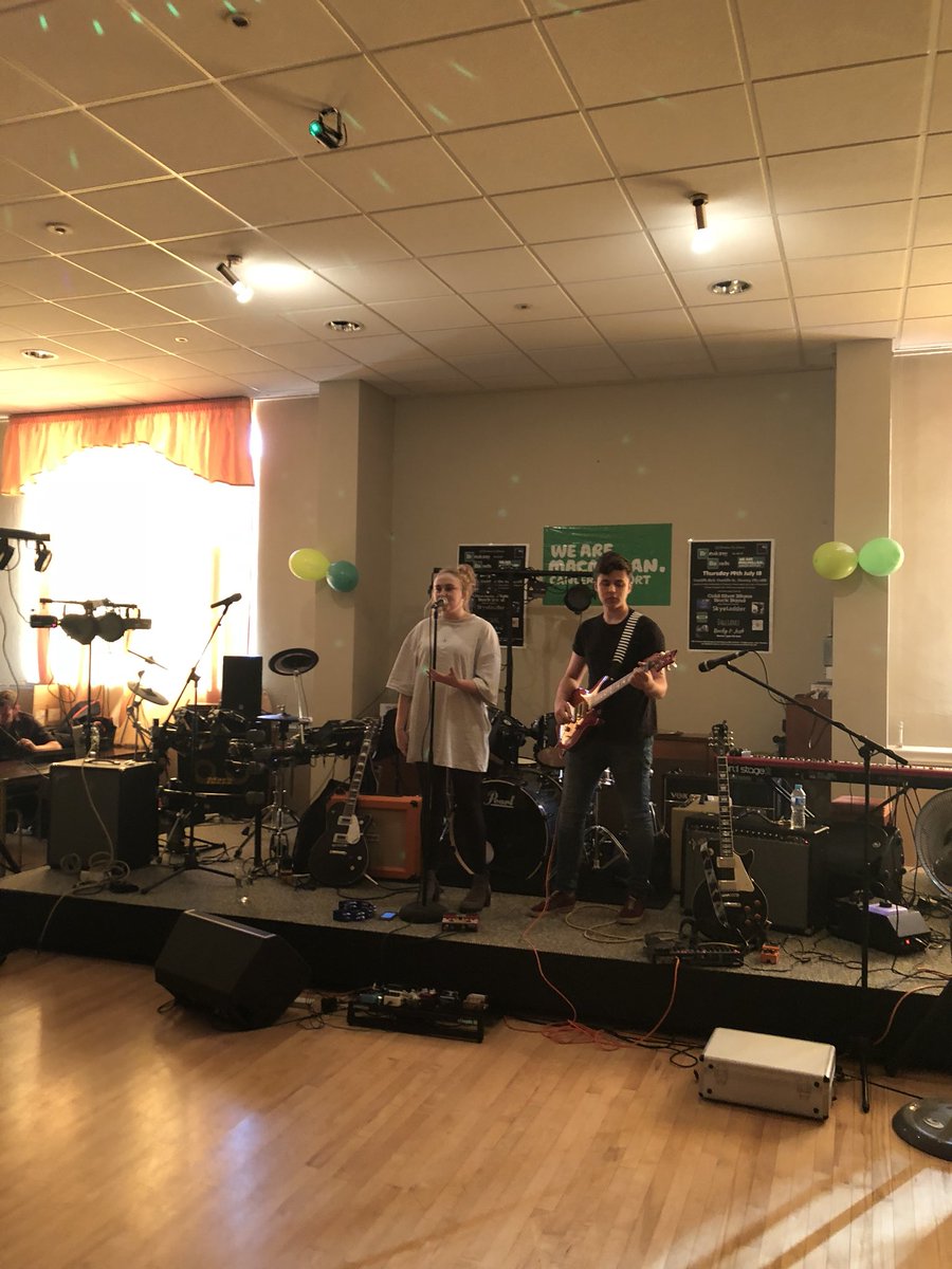 #NowPlaying #live onstage at ‘Breaking Bands’ for <a href="/macmillancancer/">Macmillan Cancer Support</a> <a href="/cunliffehall/">Norman</a> is the very talented <a href="/beckforddd/">Becky Chamberlain</a> &amp; Josh. Opening the show in style. #KeepMusicaLIVE #chorley #teamISG