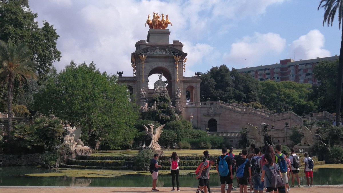 ludojove's tweet photo. Els infants i joves del casal han aconseguit sortir del joc!! I també han pogut gaudir de les sortides de grup. #jumanji #somludo #ludomb2 #zoo #Tibidabo #criptshow #ciutadella #jocs #lleure #estiu https://t.co/EAD0HxwFtH