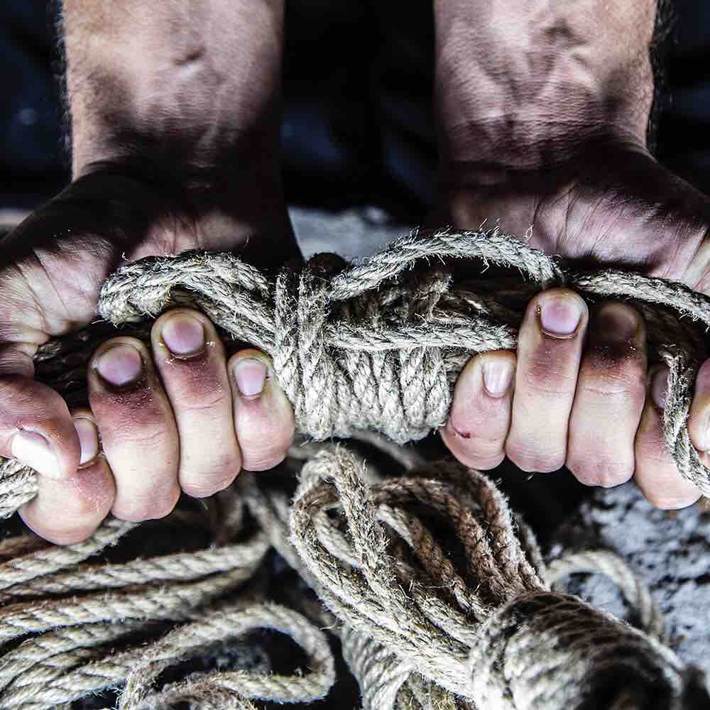 chidasmx's tweet photo. En la sección que tenemos en @DONDEIRweb hablamos de #tabano una experiencia sensorial que invita a desprenderse de los cánones y estereotipos sociales. Un monólogo obscuro que encuentra a través de ataduras Shibari >>>
https://t.co/YXiXxeSdzk https://t.co/dlG9C09Rau
