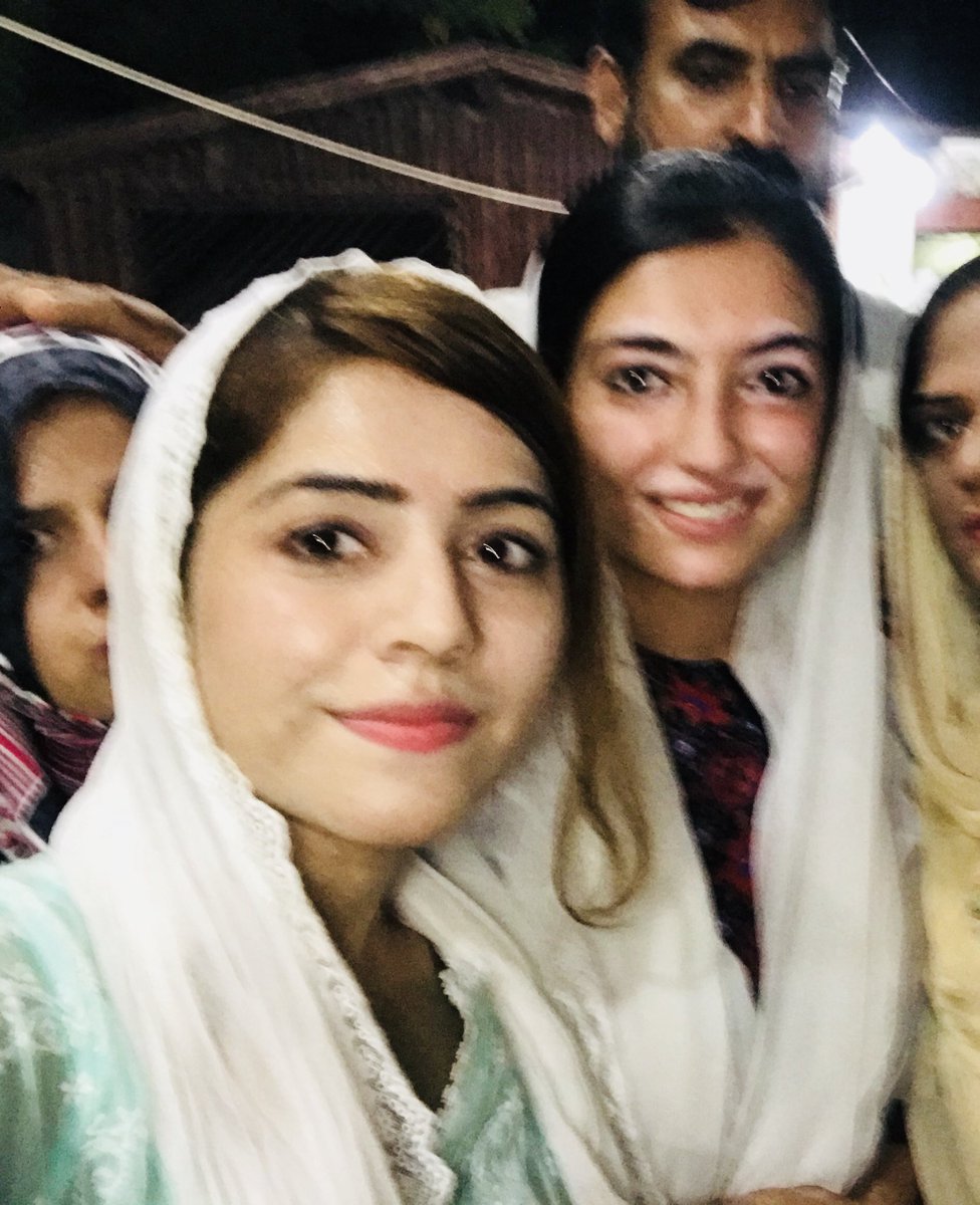 AqrabaFatima's tweet image. BiBi @AseefaBZ campaigning Chairman @BBhuttoZardari constituency NA200 Larkana ps10 Adi Faryal talpur, corner ladies meeting at Banguldero. 
#NA200 #PS10 #ElectionCampaign2018 #AwaamiManshoor @BakhtawarBZ