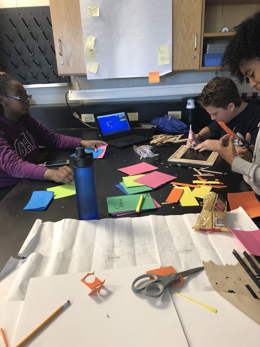MsBledsoe155's tweet image. Our young #innovators hard at work #IDEAchallenge #STEAM #ASD4ALL