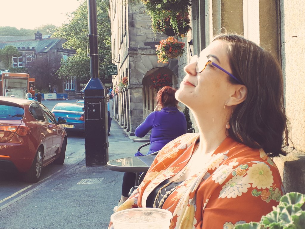 AmberRegis's tweet photo. Catching some evening rays ahead of *The Big Fat Running Show* (@bigfatrunning) at @buxtonfringe. https://t.co/EbX69a2Vu3